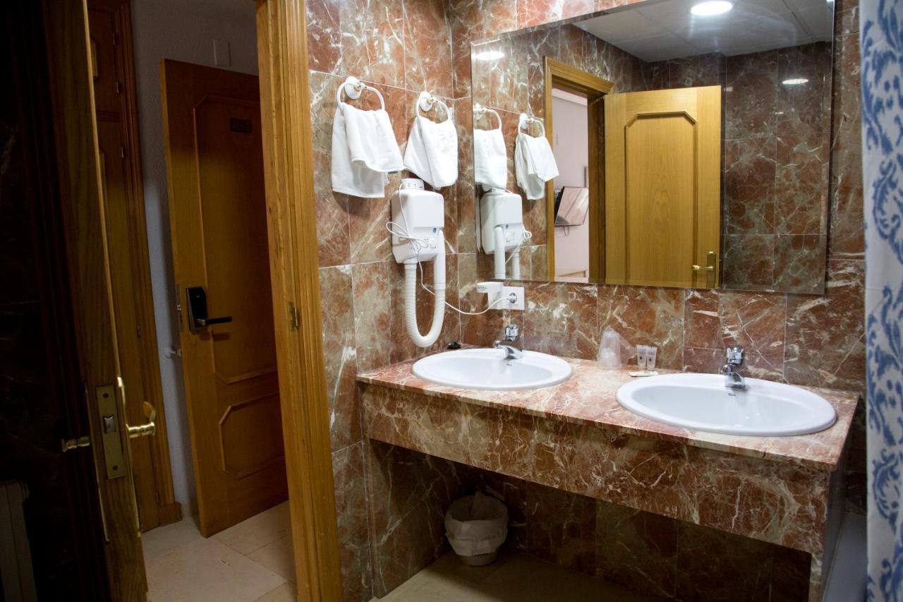 Hotel Reina Victoria Hellín Eksteriør bilde